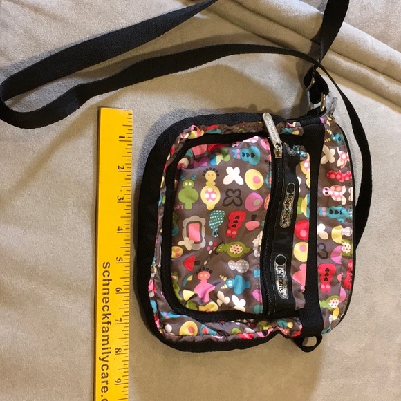 Lesportsac Handbags - Lesportsac purse